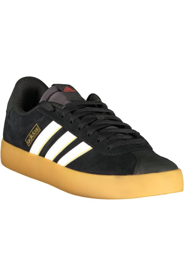 Superge Adidas za moške – črne – pogled od zadaj